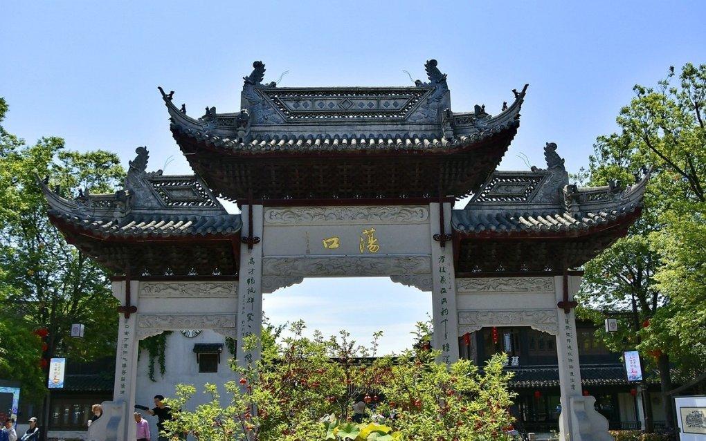 当面临着你的想法和你家人的想法发出冲突的时候应该怎么做？